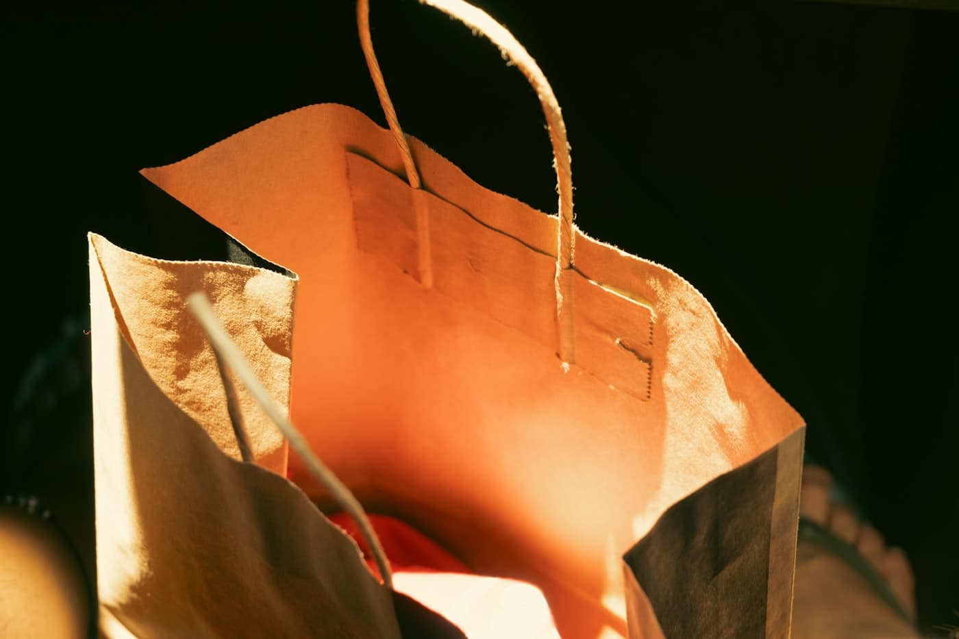 Paper Bag Printing Riyadh / طباعة أكياس ورقية في الرياض